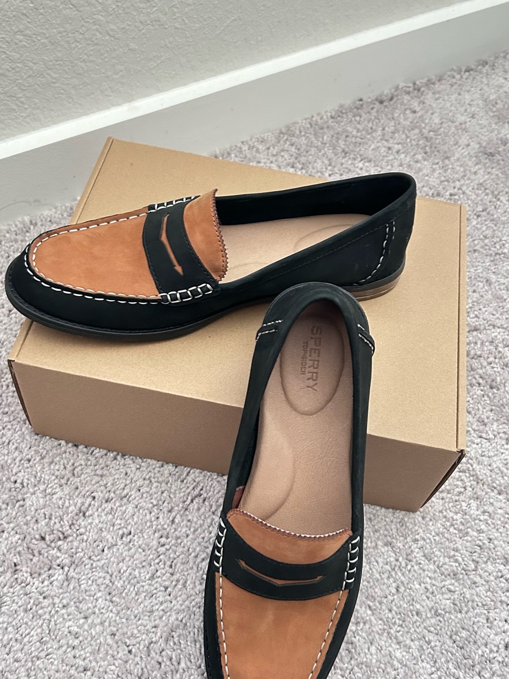 Sperry Two-Tone Brown and Black Penny Loafers marked 10 but 10.5s - Picture 7 of 8